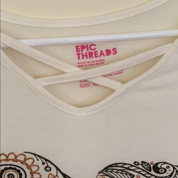 Sweater with heart design - Picture 3 of 4